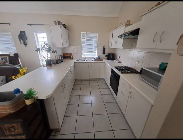 3 bed property to rent in REUNION PARK